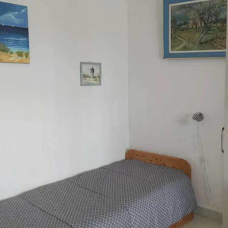 2 Pieces + Avec Climatisation - Port Camargue - Fr-1-731-83